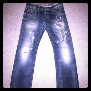 Guess Brand Ripped Jeans